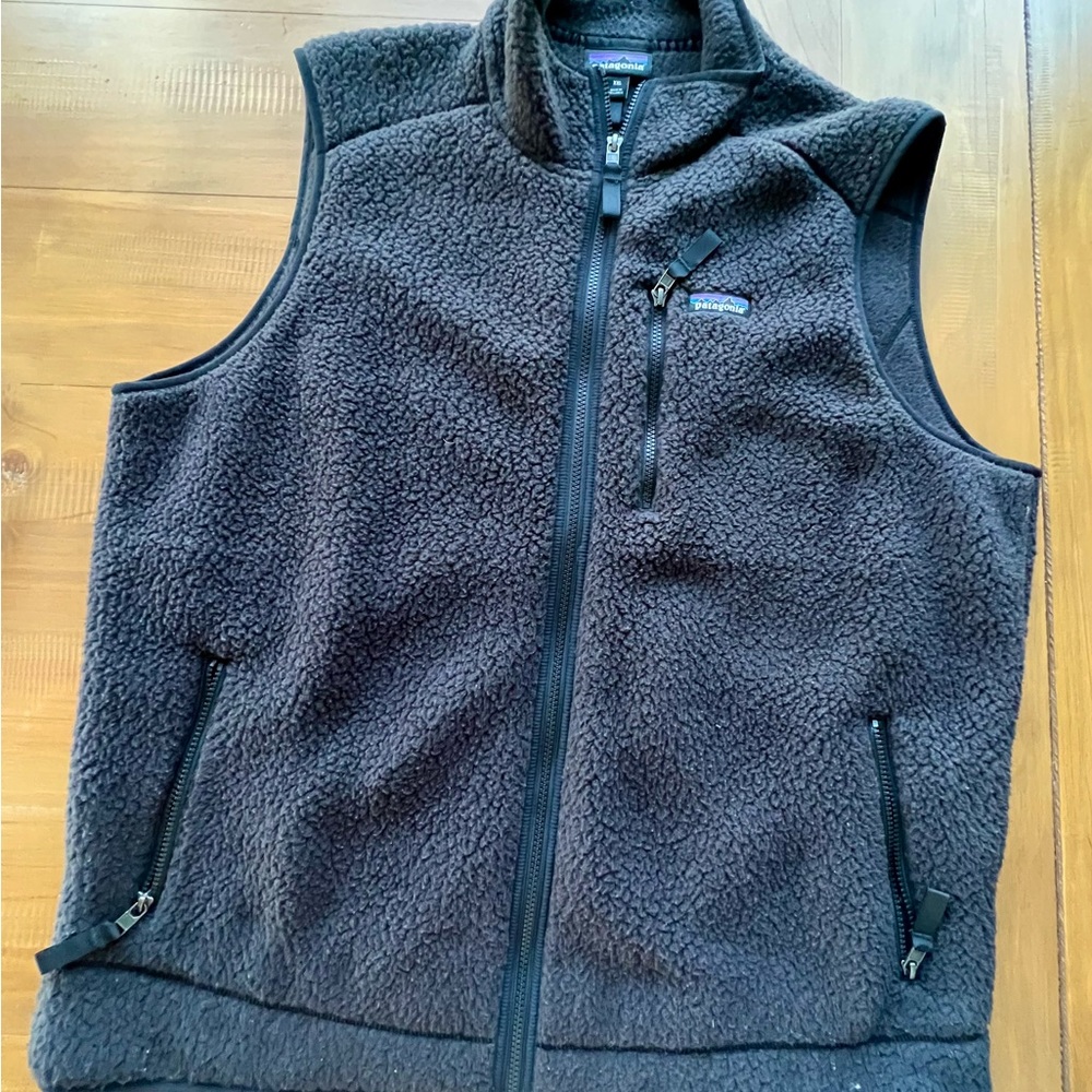Men’s Black Retro Pile Vest